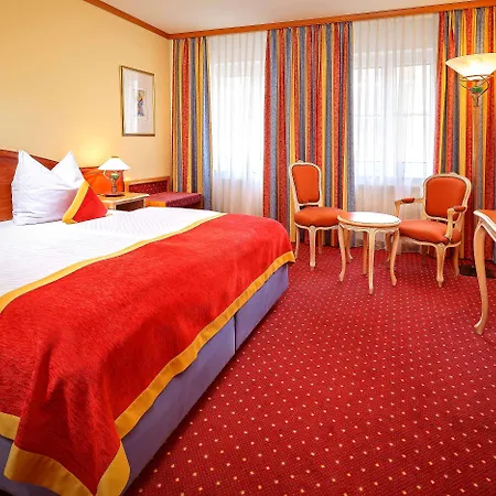 Отель Luitpoldpark-hotel 4*