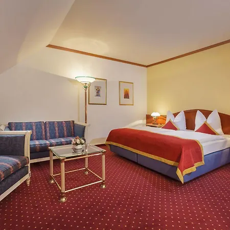 Отель Luitpoldpark-hotel 4*