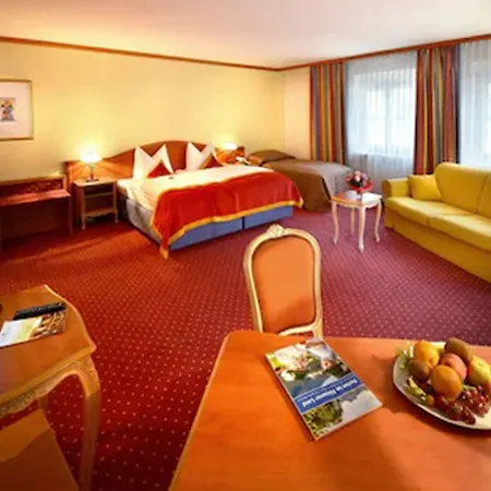Luitpoldpark-hotel Готель 4*