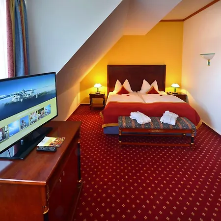 Luitpoldpark-hotel Готель 4*