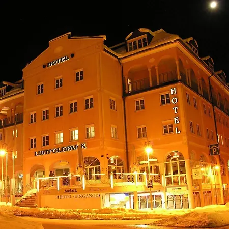Luitpoldpark-hotel Готель